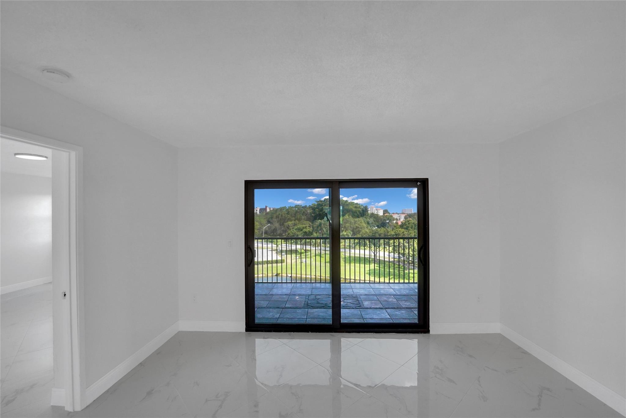 CYPRESS BEND CONDOMINIUM - Residential