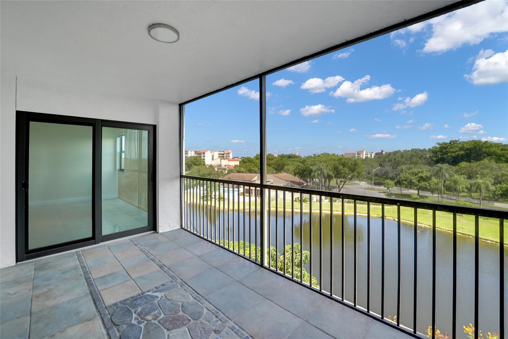 CYPRESS BEND CONDOMINIUM - Residential