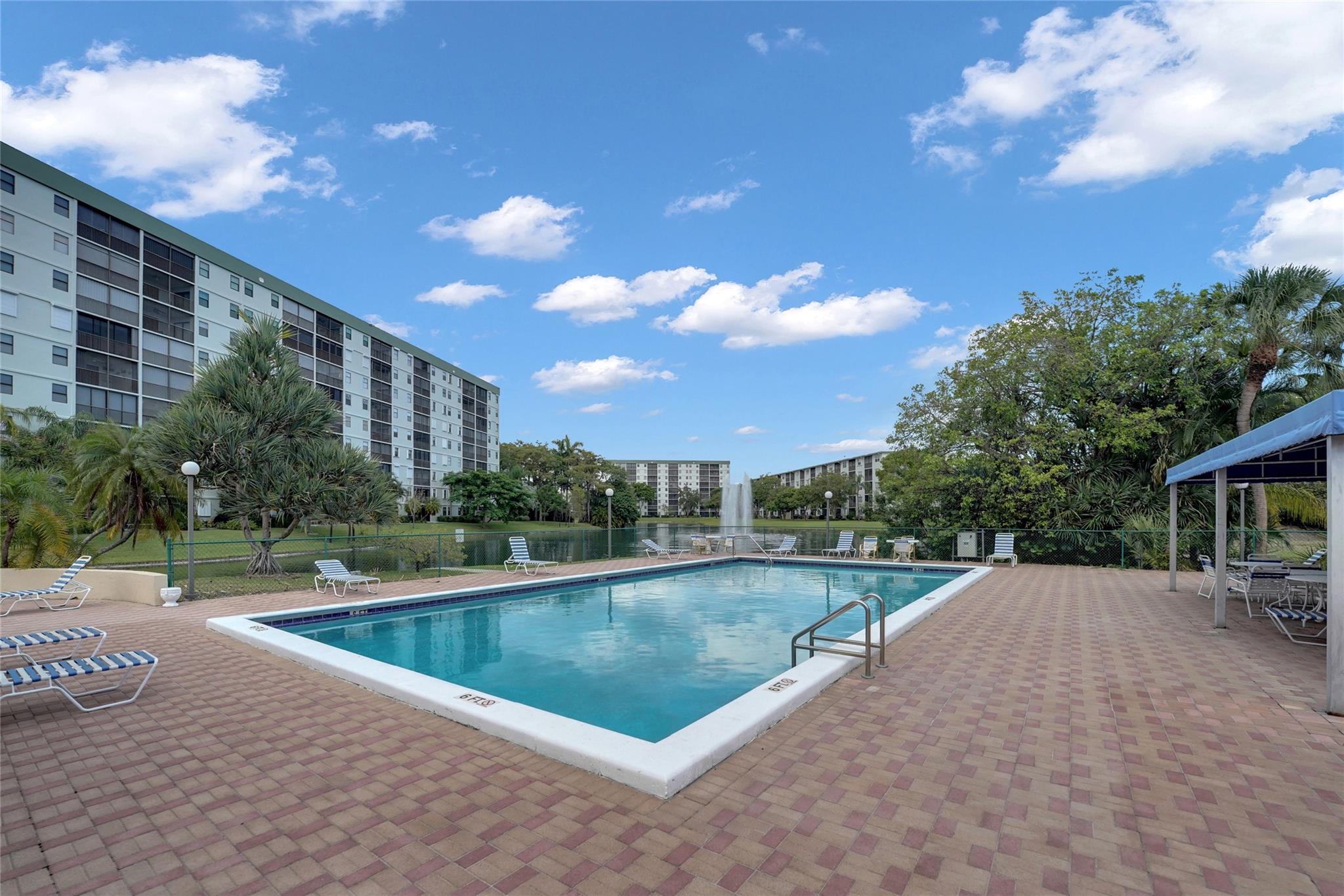 CYPRESS BEND CONDOMINIUM - Residential