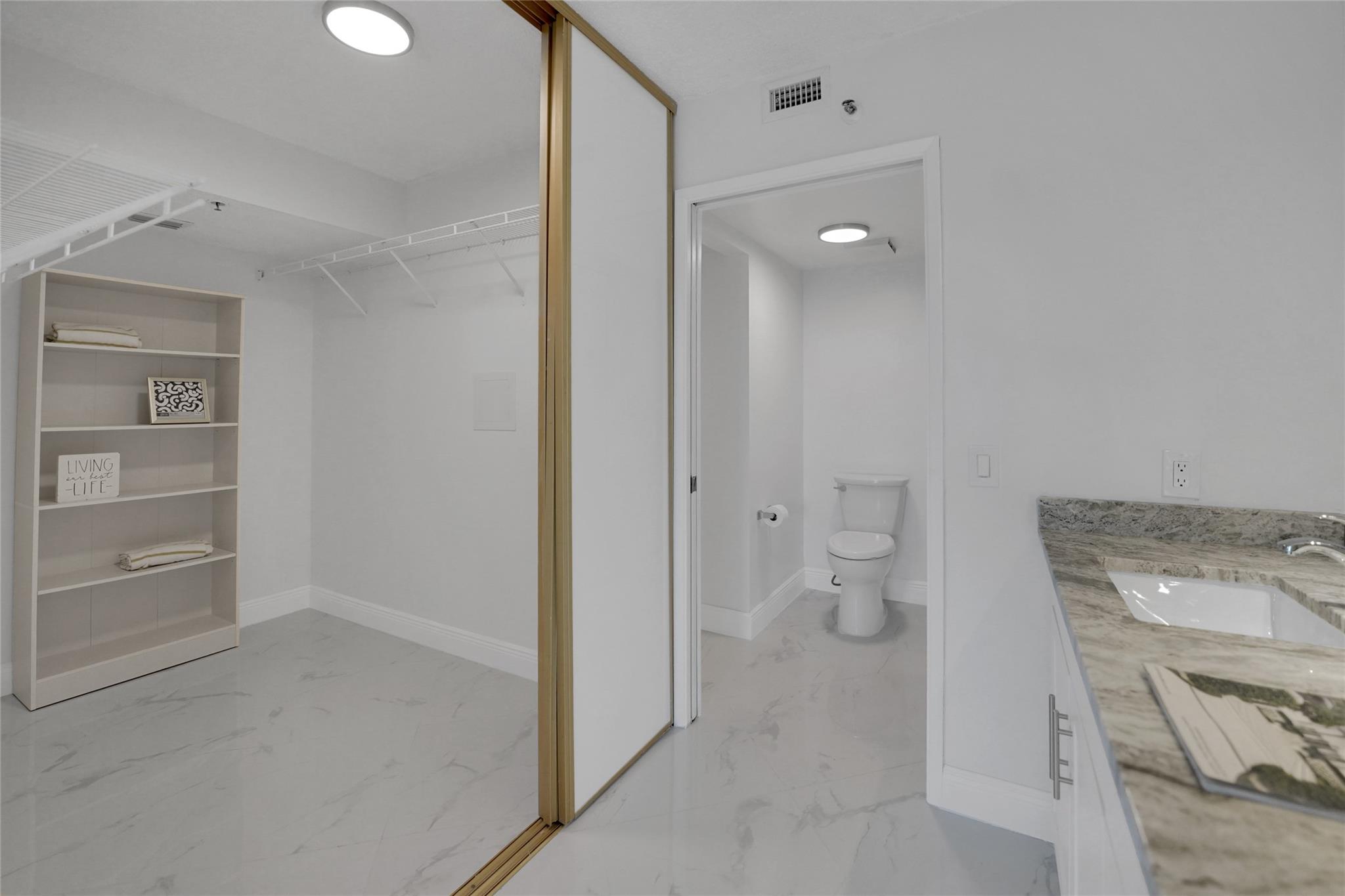 CYPRESS BEND CONDOMINIUM - Residential