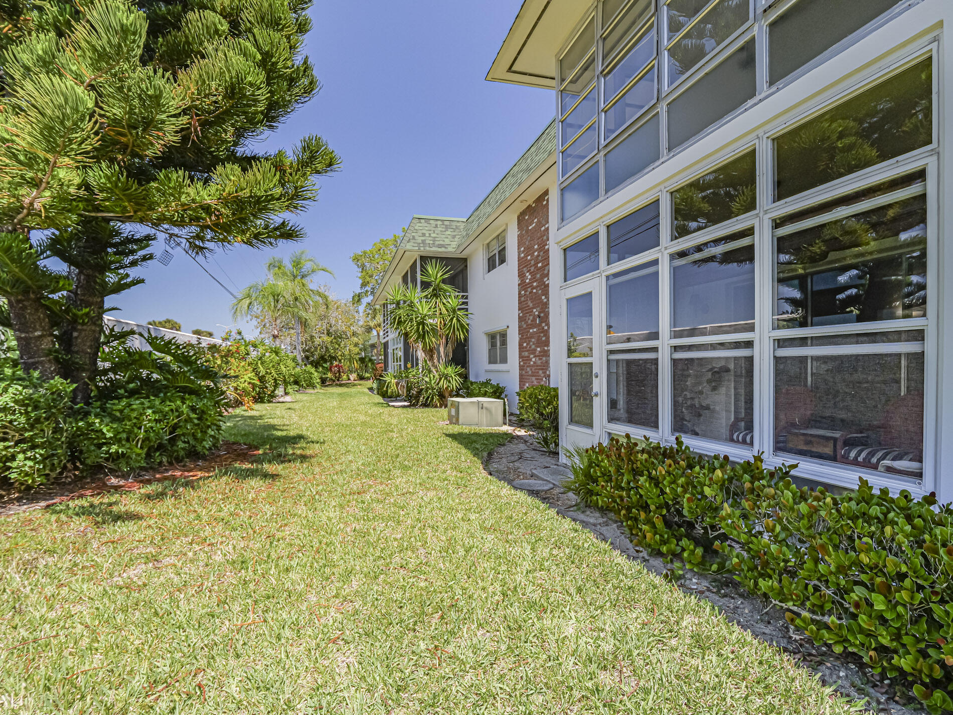 VISTA HARBOR CONDO BLDGS M-T - Residential