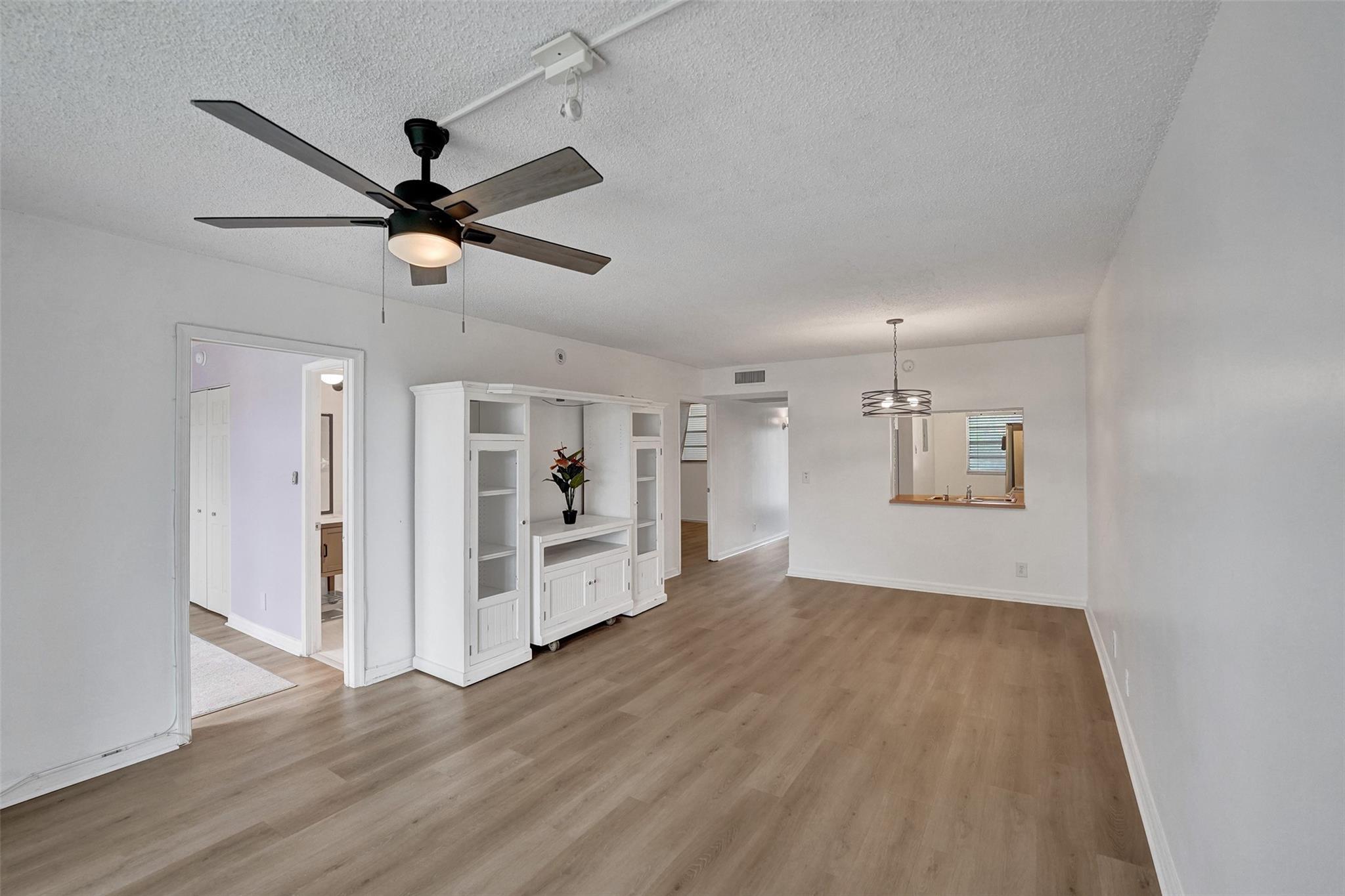 9470 Poinciana Pl 308