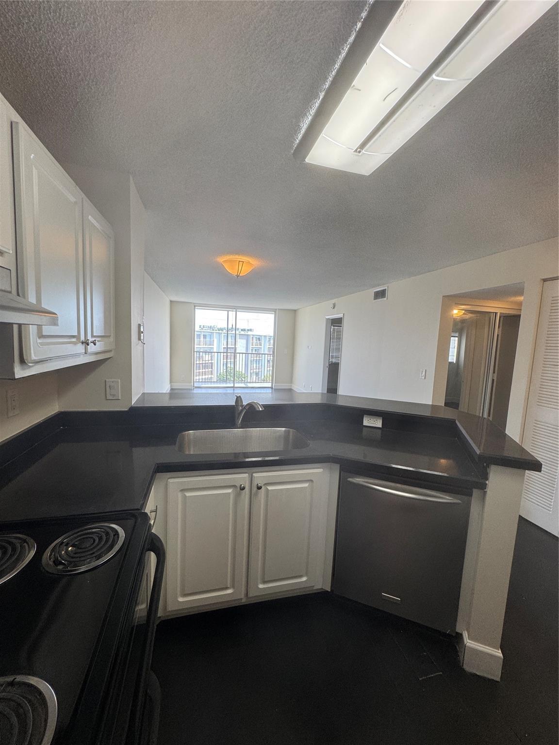 Lakeshore At University P - Residential Lease