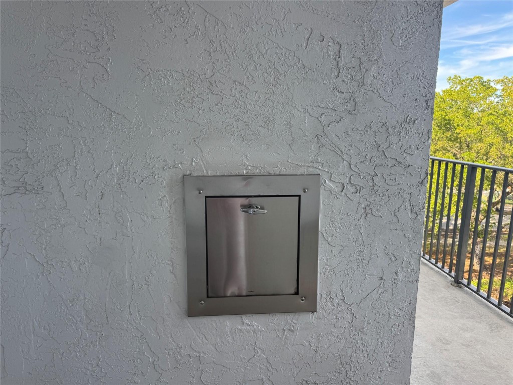 Lakeshore At University P - Residential Lease