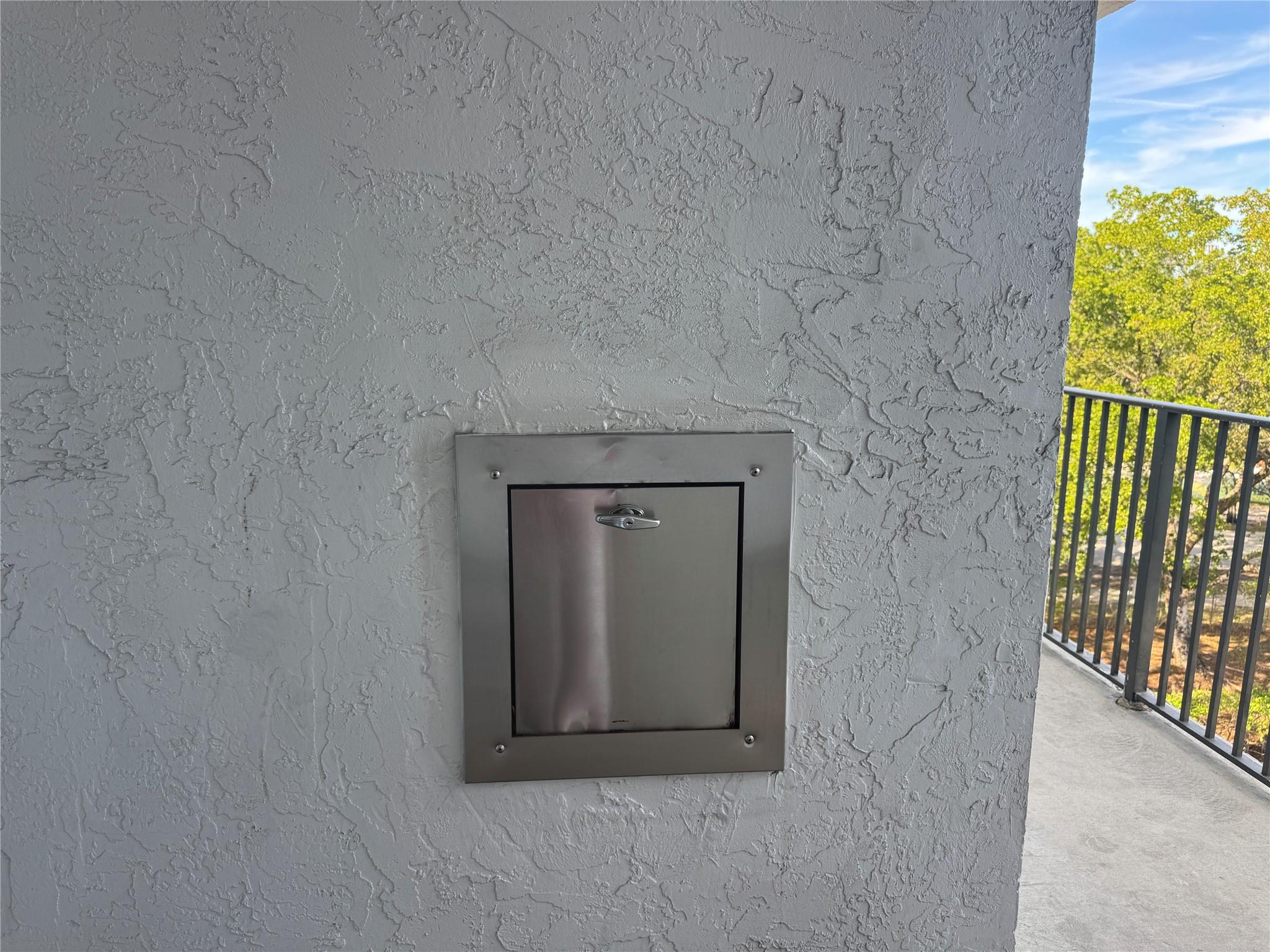 Lakeshore At University P - Residential Lease