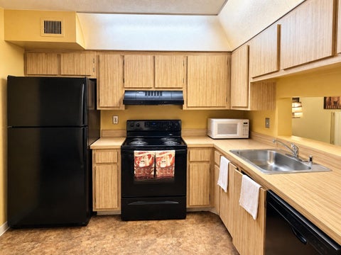 Tiny photo for 117 Gardens Drive #104, Pompano Beach, FL 33069 (MLS # B26085339)