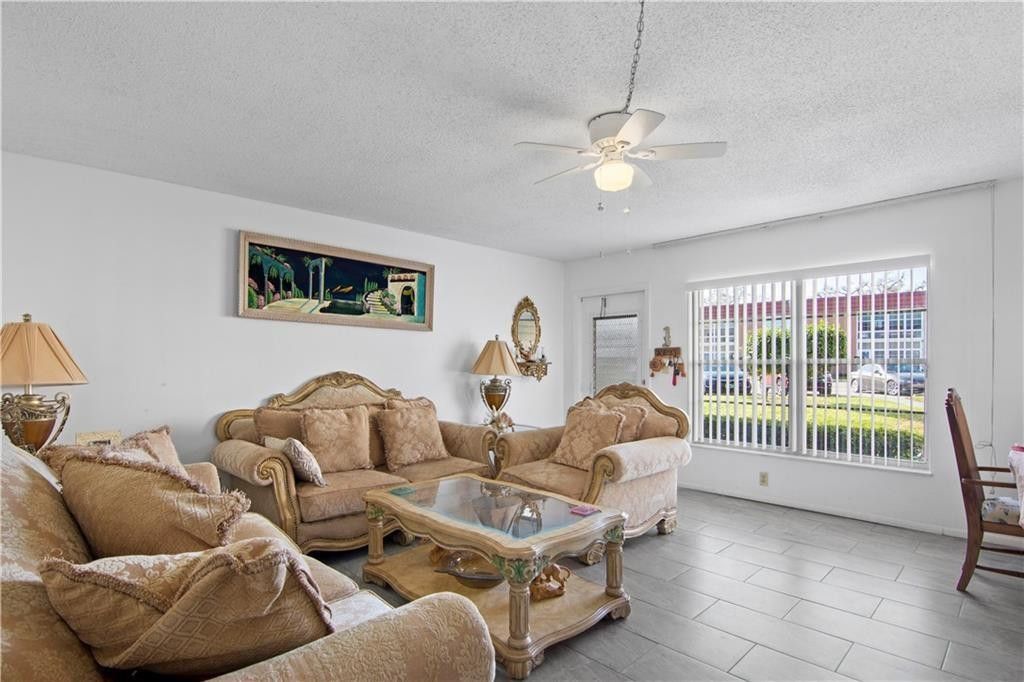 Photo of 11 S Vista Palm Lane #102, Vero Beach, FL 32962 (MLS # F10550364)