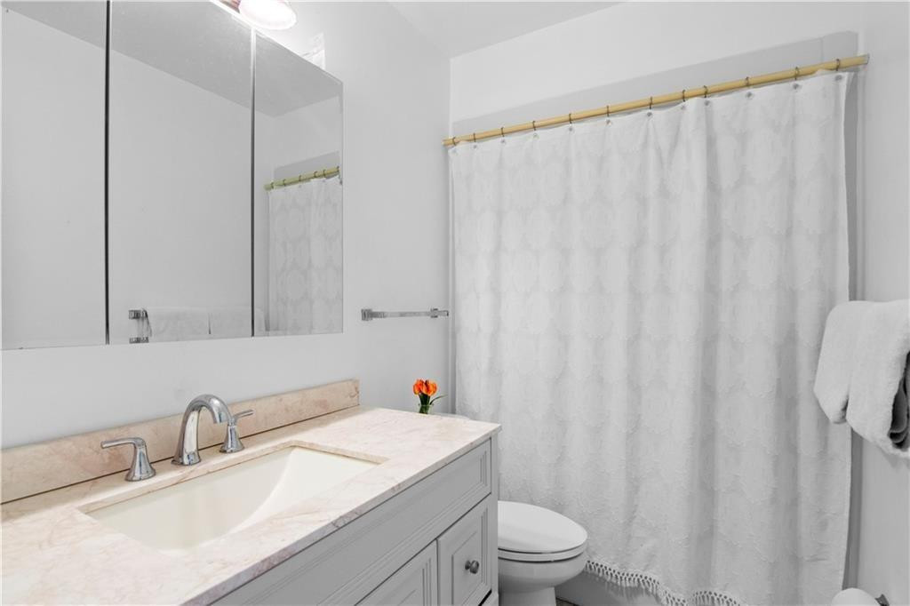 Vista Royale - Residential