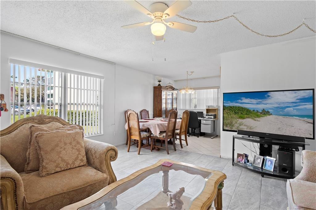 Vista Royale - Residential