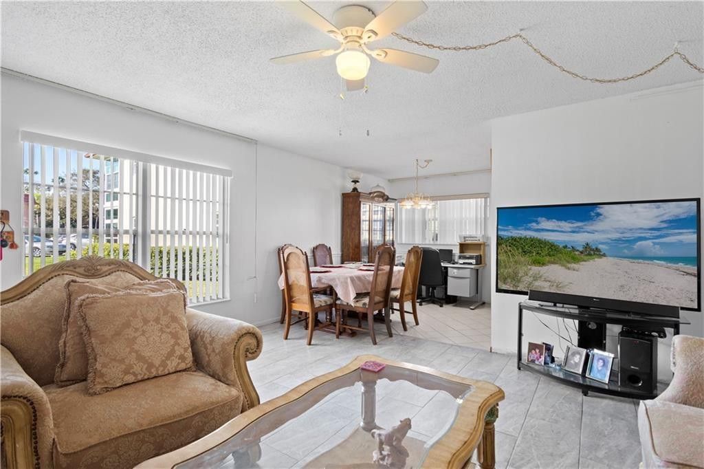 Photo of 11 S Vista Palm Lane #102, Vero Beach, FL 32962 (MLS # F10550364)