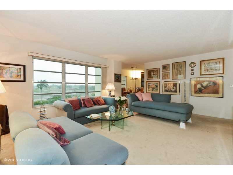 Country Club Towers - Residential