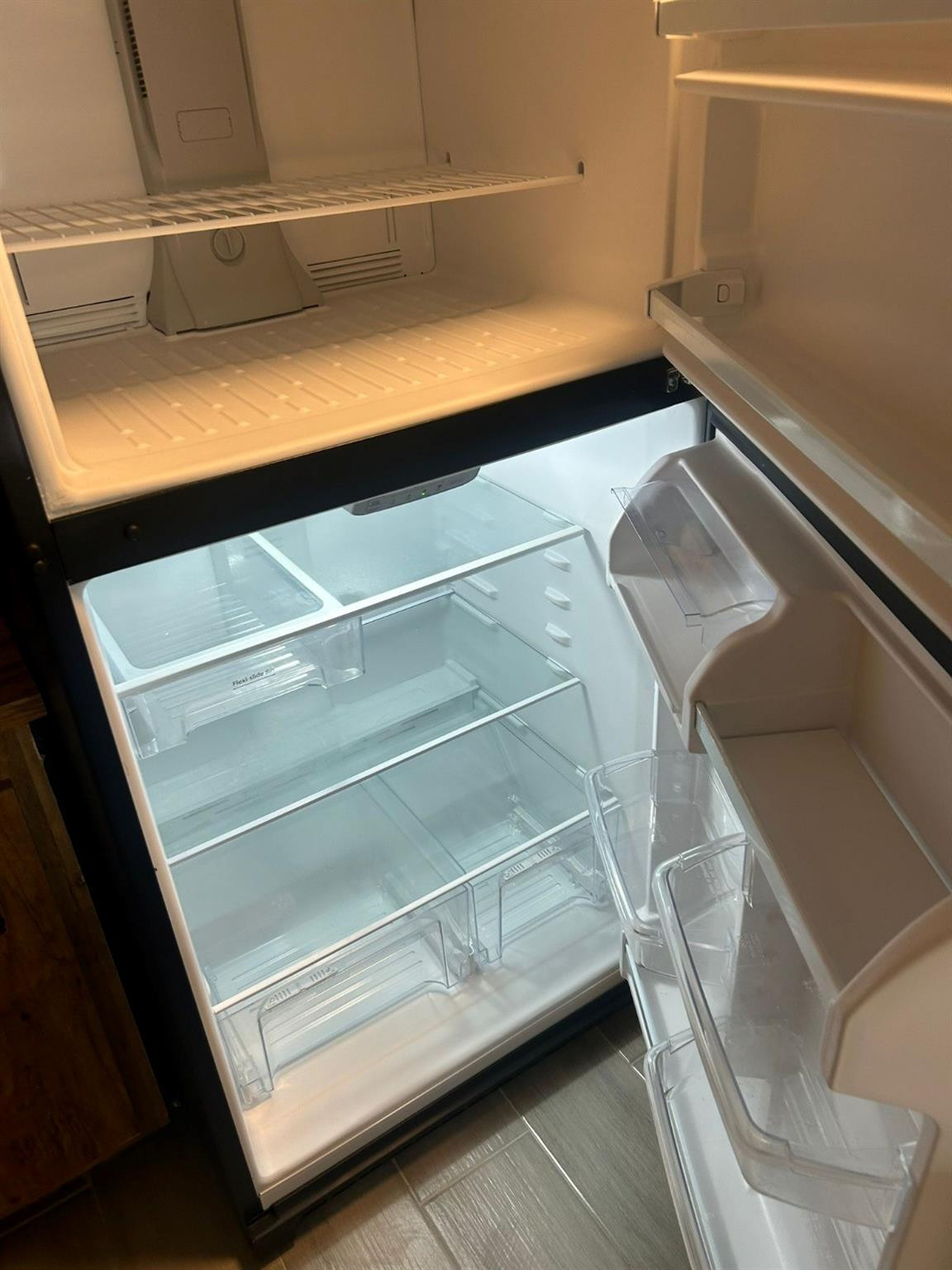 VILLAGE PARK AT OAKLAND C - Residential Lease