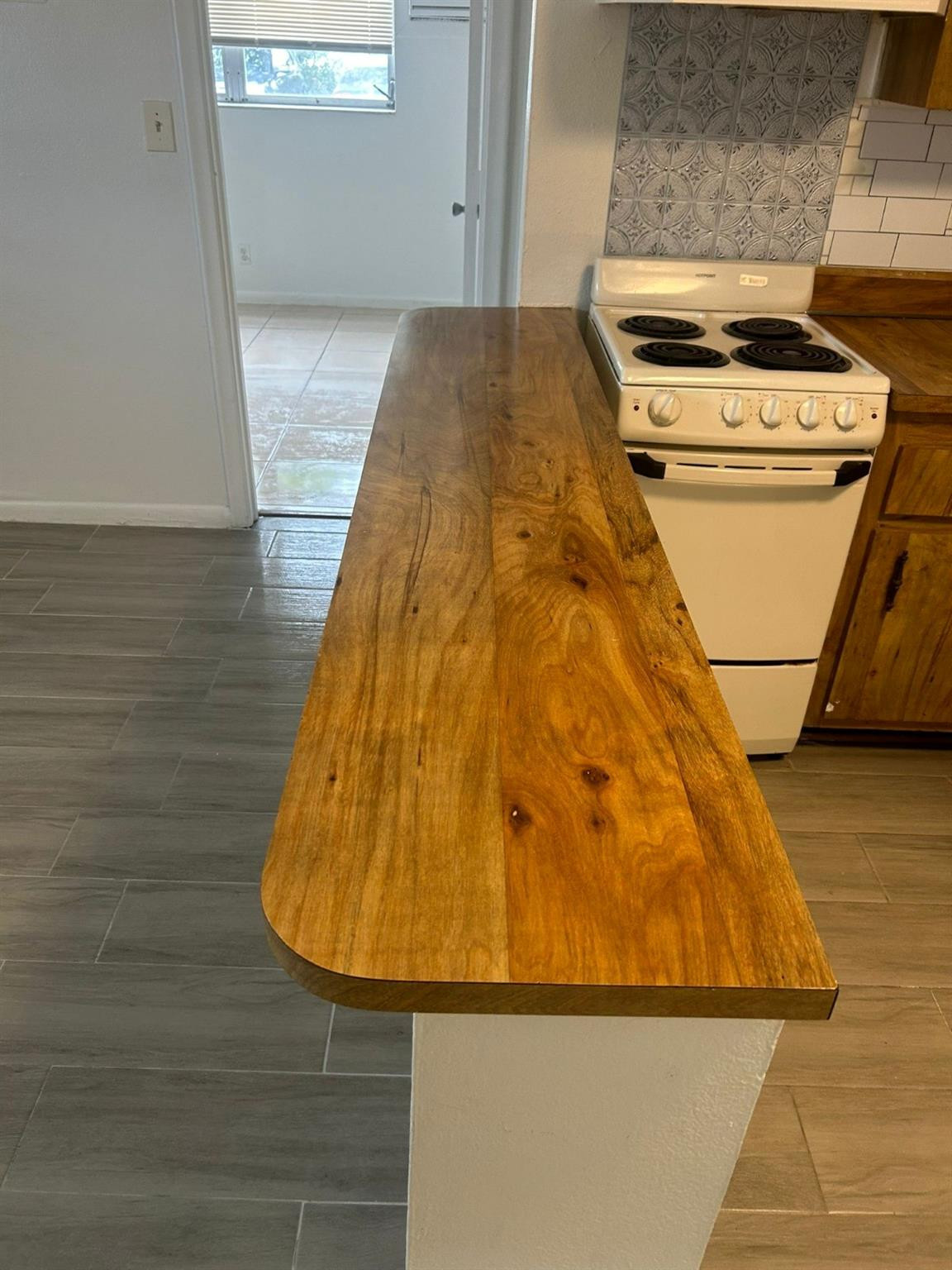 VILLAGE PARK AT OAKLAND C - Residential Lease