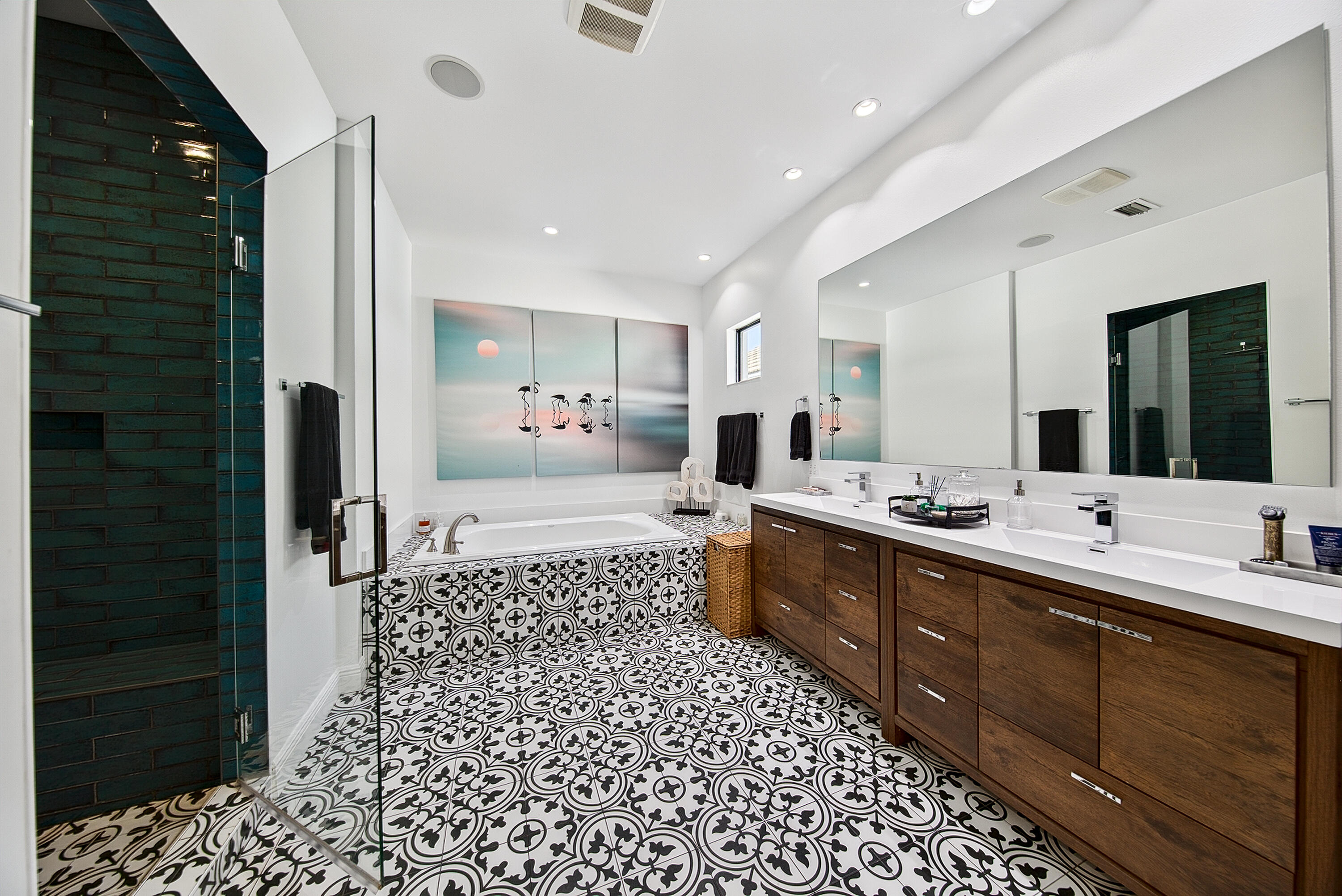 RIO VISTA C J HECTORS RESUB - Residential