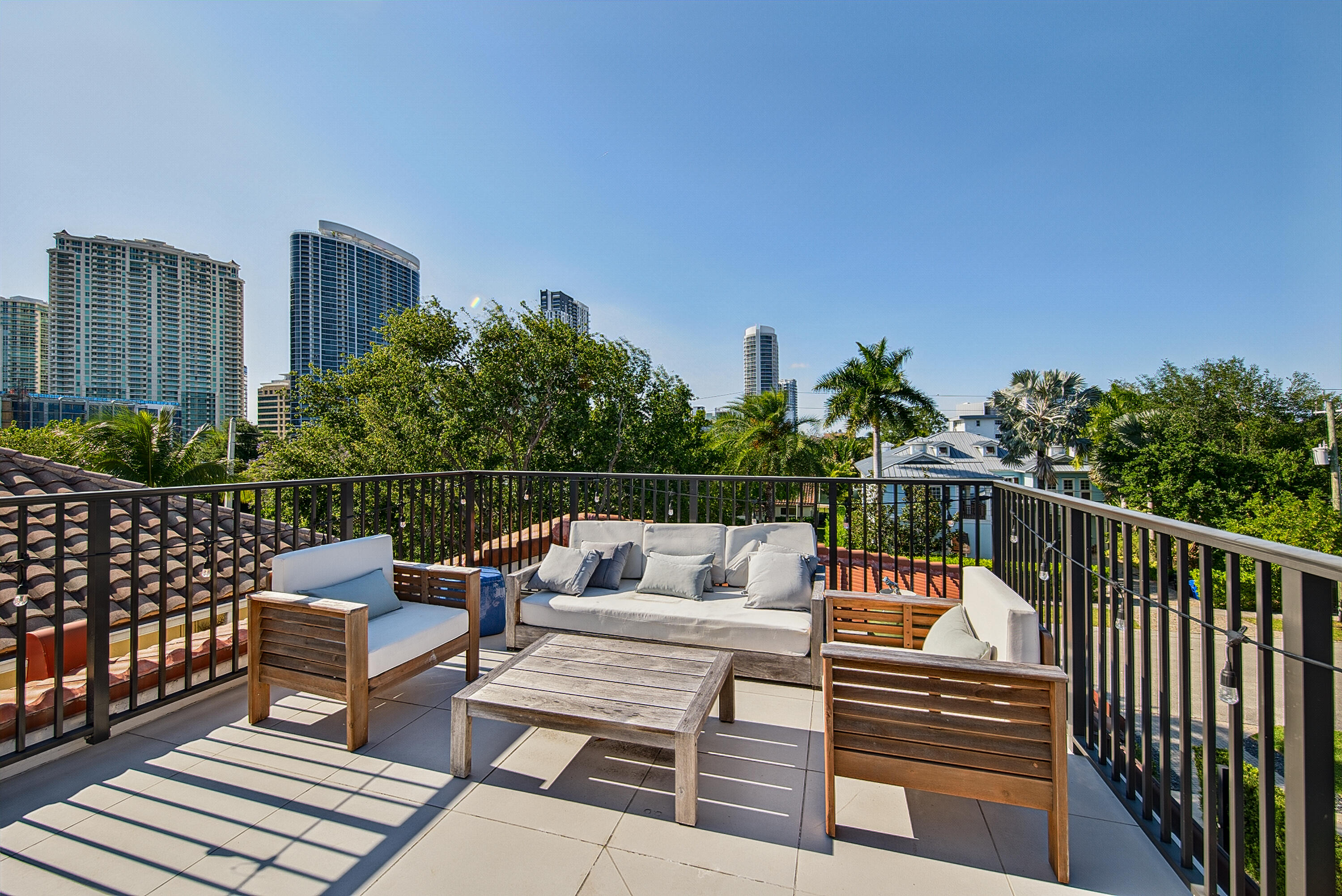 RIO VISTA C J HECTORS RESUB - Residential