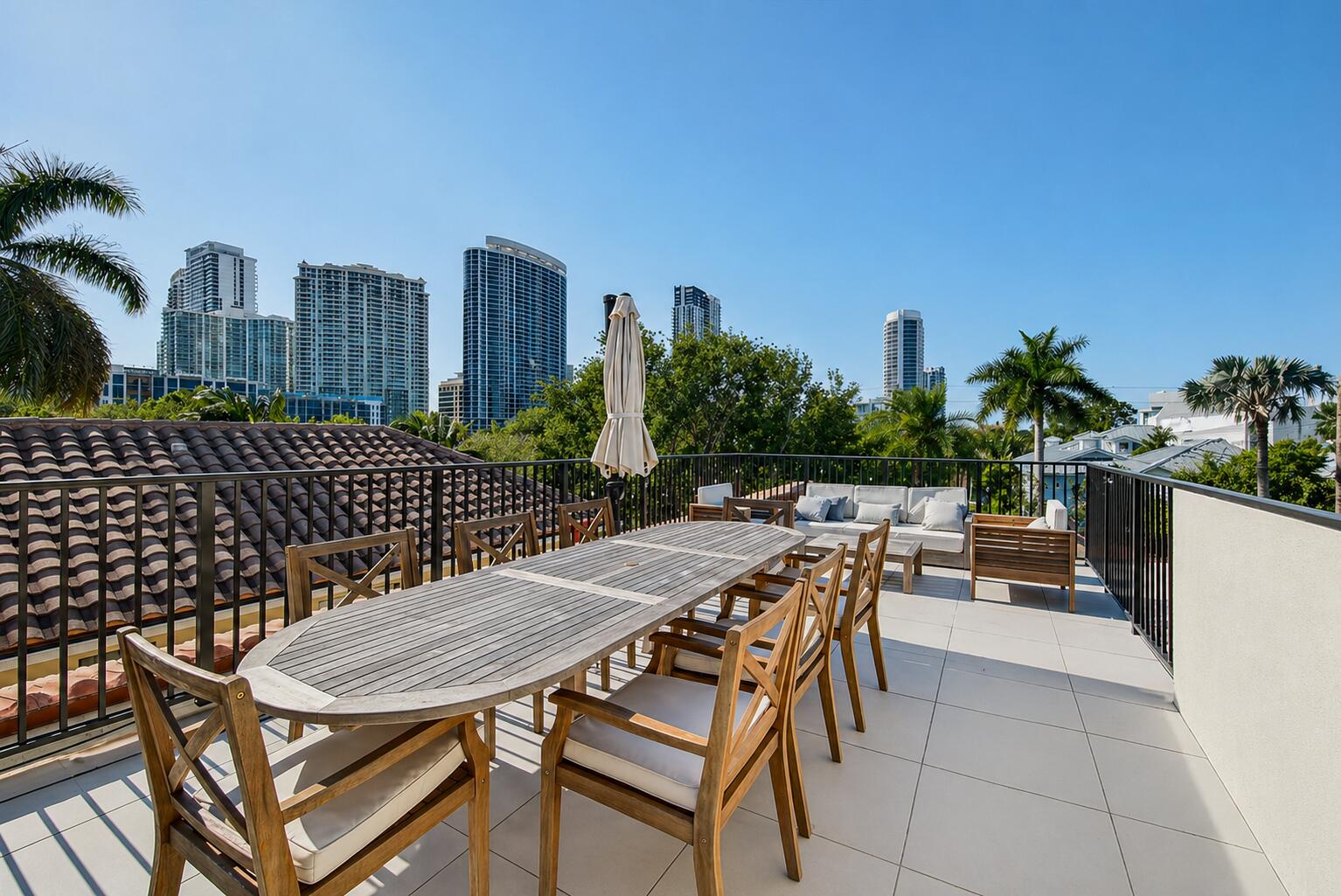 RIO VISTA C J HECTORS RESUB - Residential