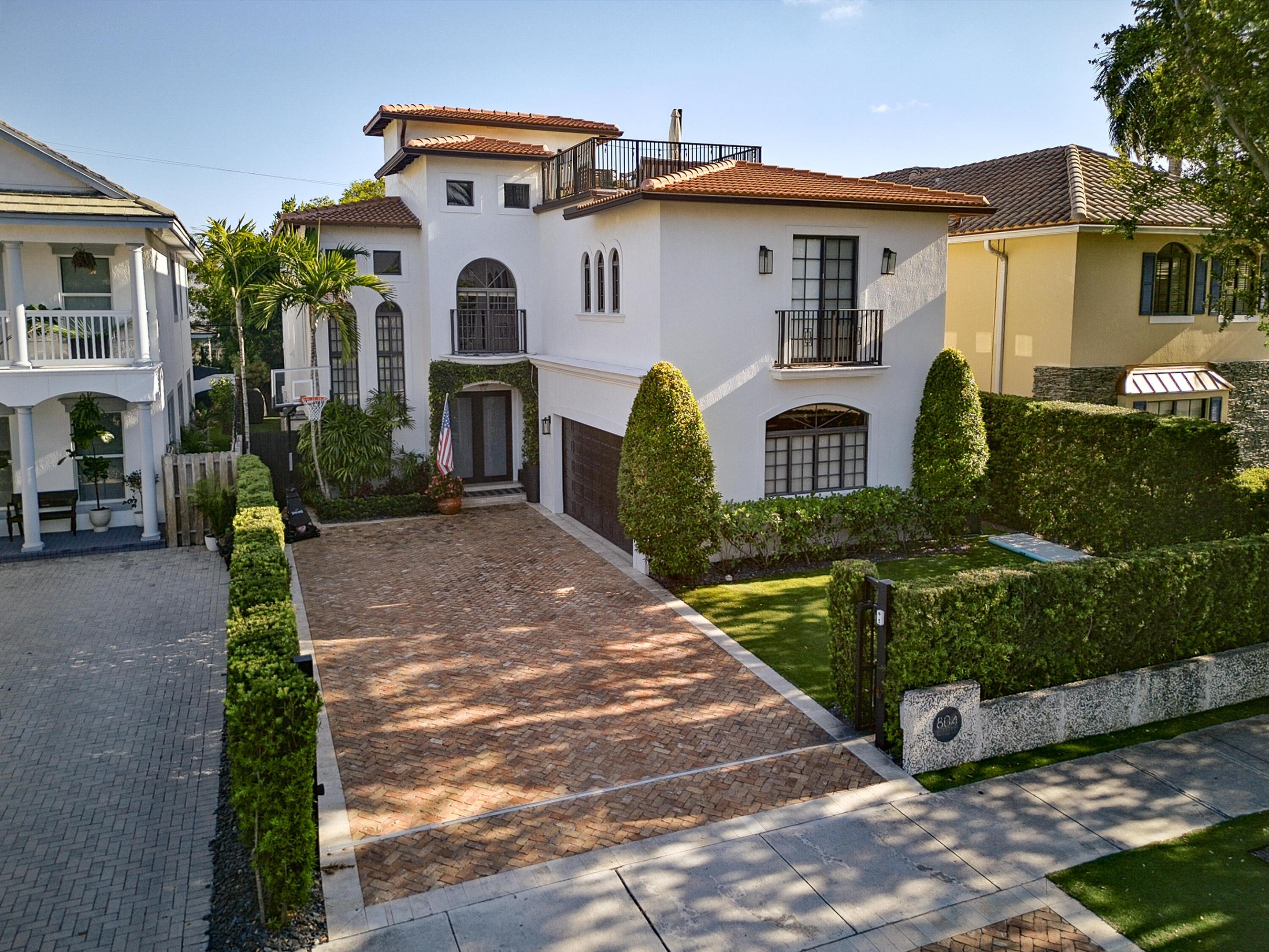 804 N Rio Vista Boulevard