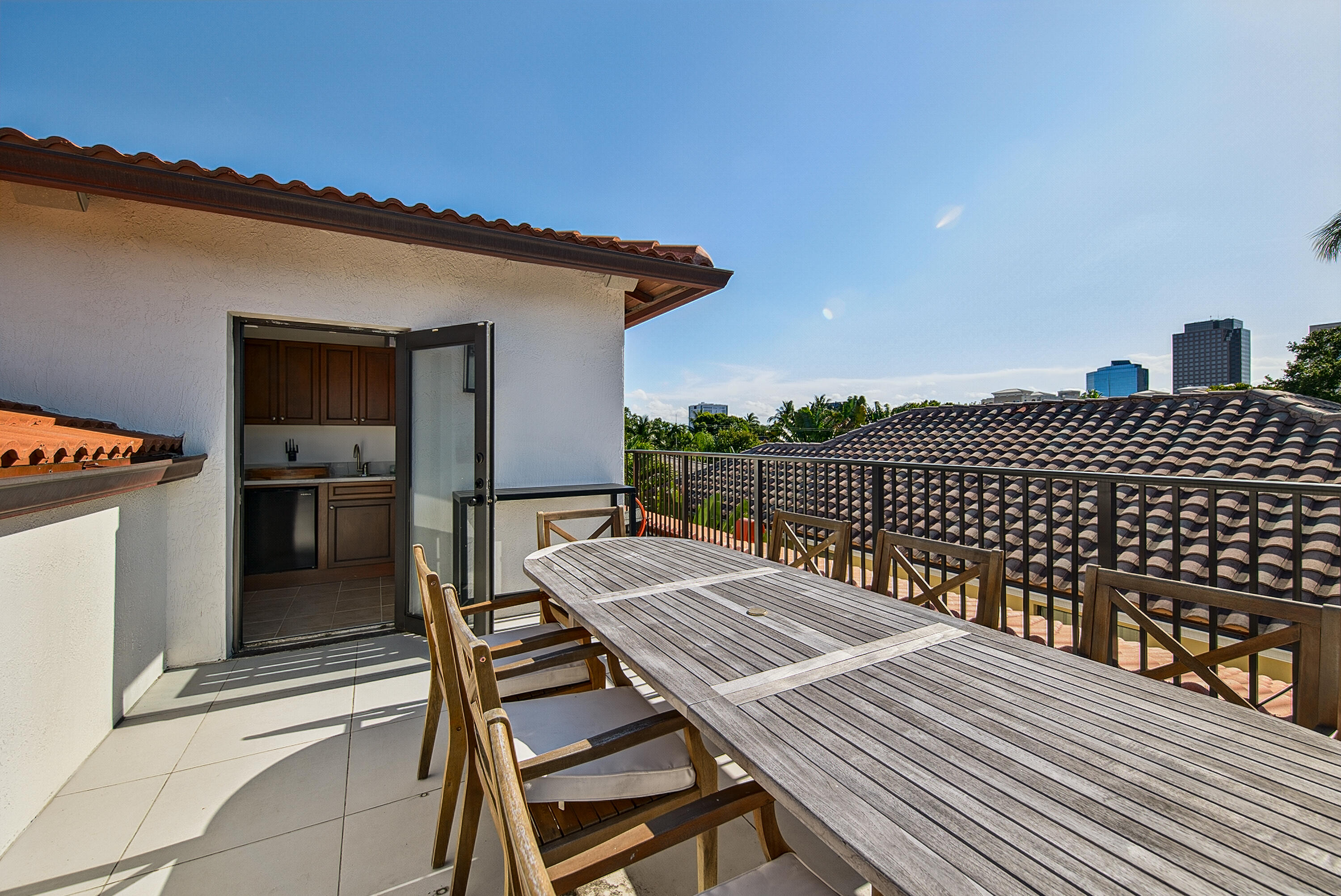 RIO VISTA C J HECTORS RESUB - Residential