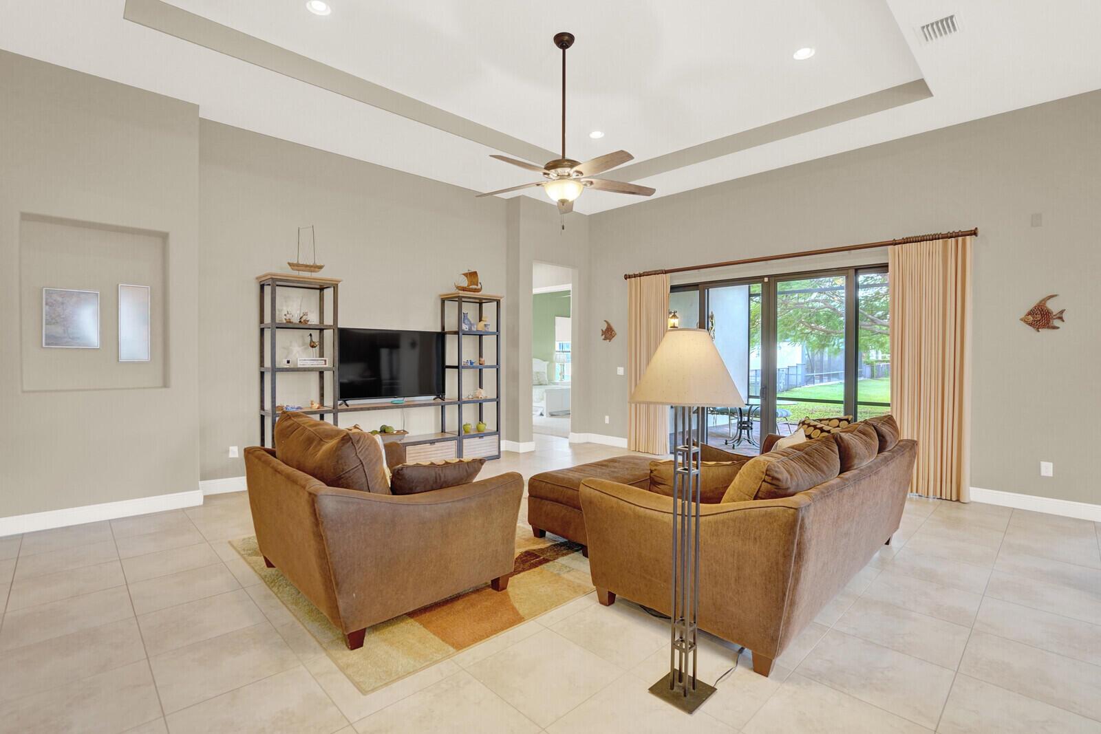 OSPREY OAKS - Residential