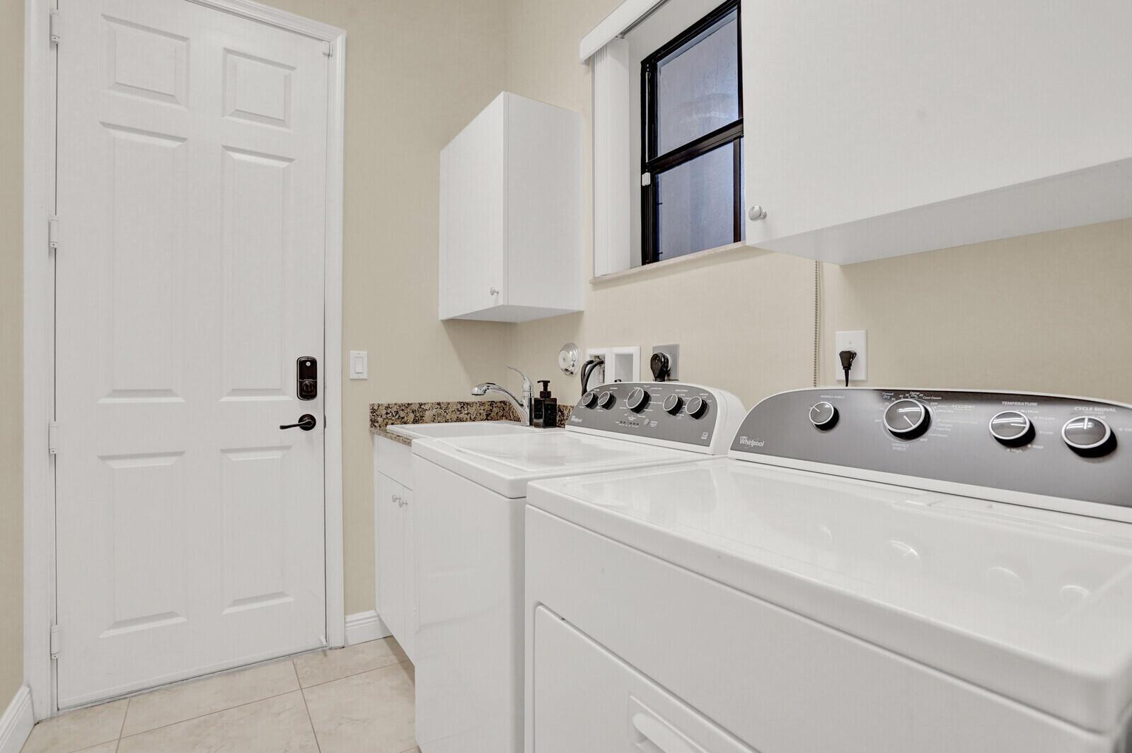 OSPREY OAKS - Residential