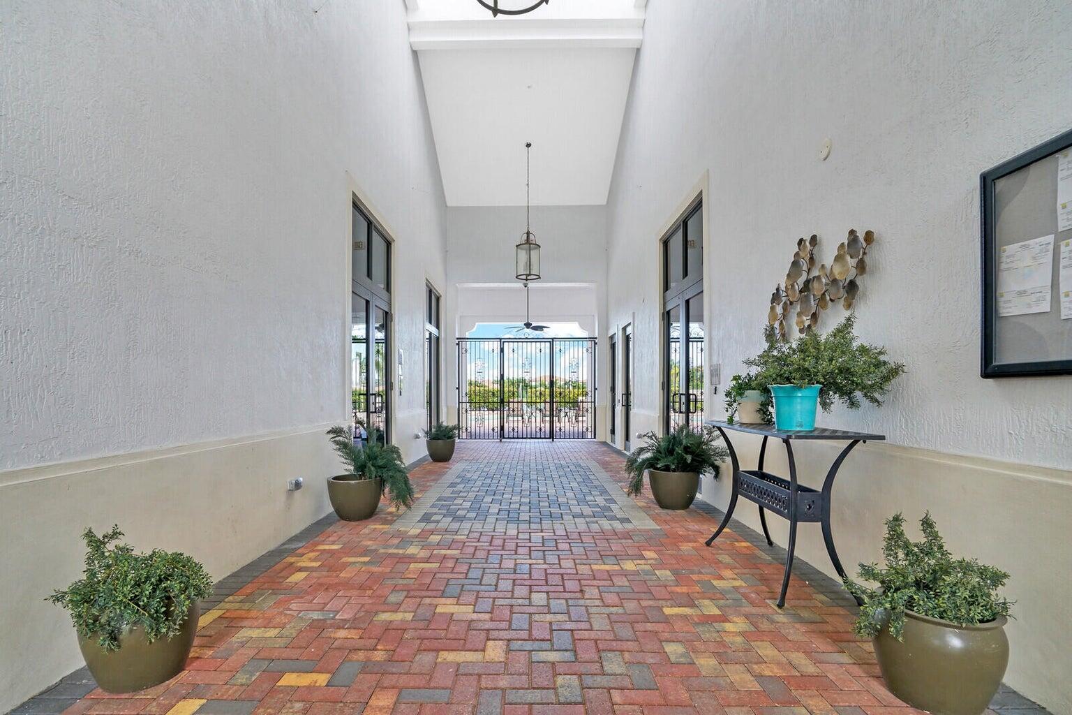 OSPREY OAKS - Residential