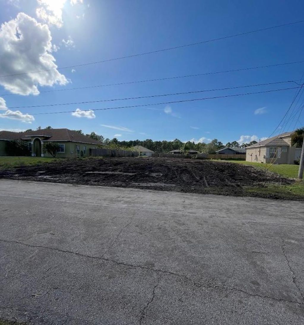 Photo of 2574 SW Choctaw Street SW, Port Saint Lucie, FL 34953 (MLS # R11154121)