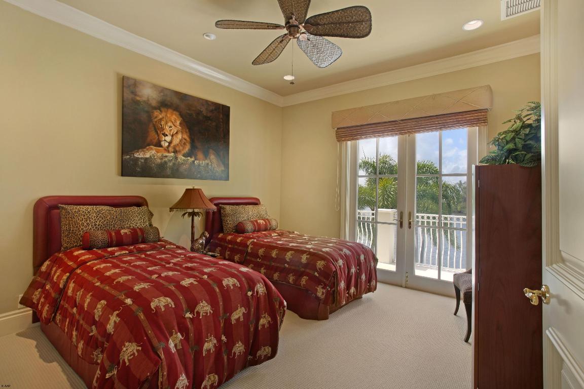 GULFSTREAM COVE - Residential