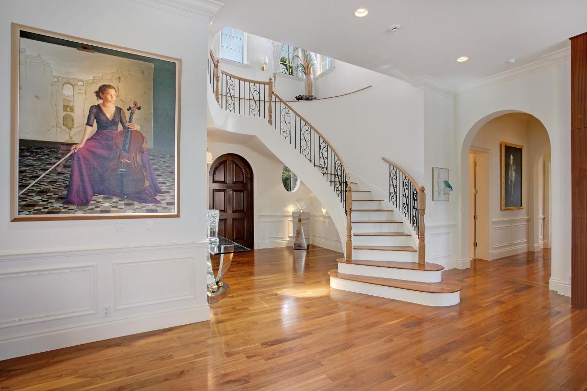 GULFSTREAM COVE - Residential