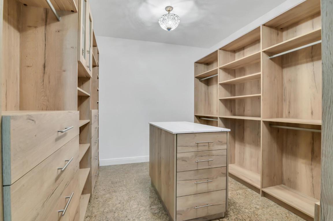 PADDOCK PARK OF WELLINGTON - Residential