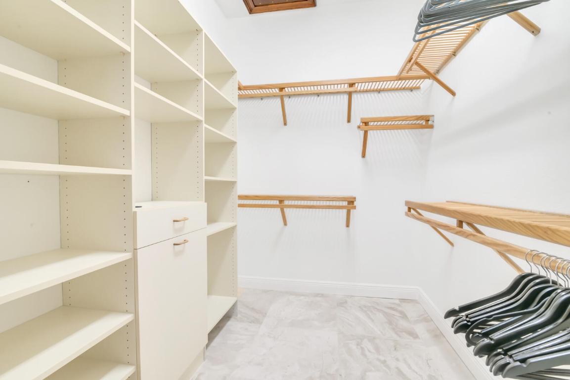 PADDOCK PARK OF WELLINGTON - Residential