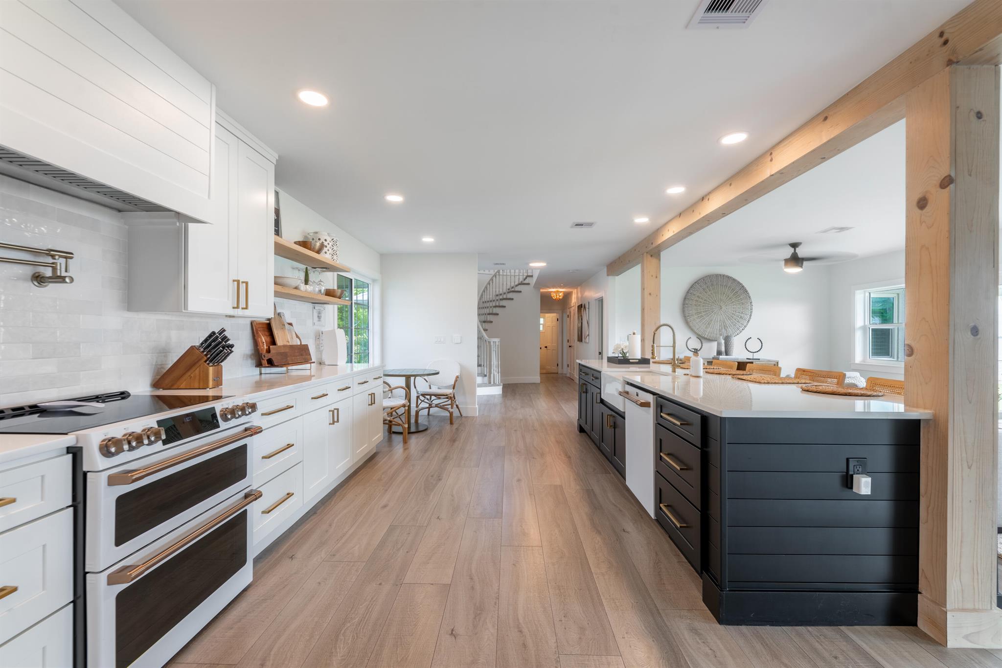 METES AND BOUNDS - Residential