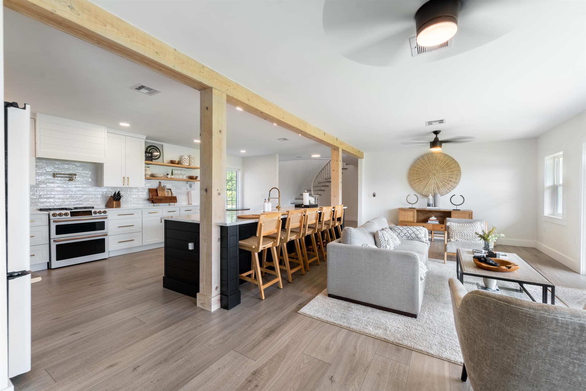 METES AND BOUNDS - Residential