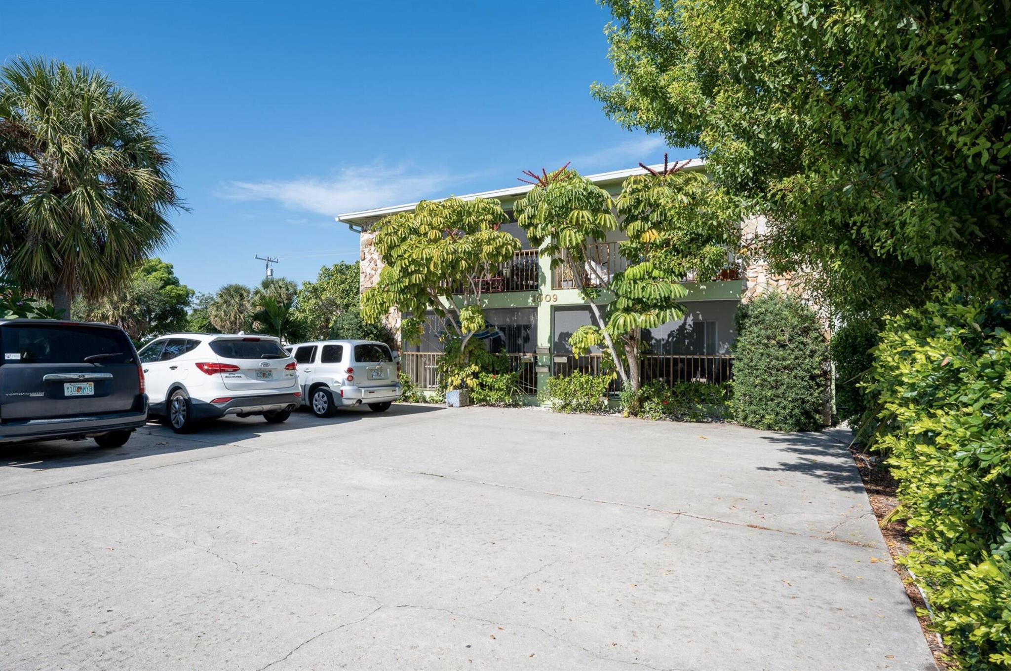 SUNI APTS CONDO - Residential Lease