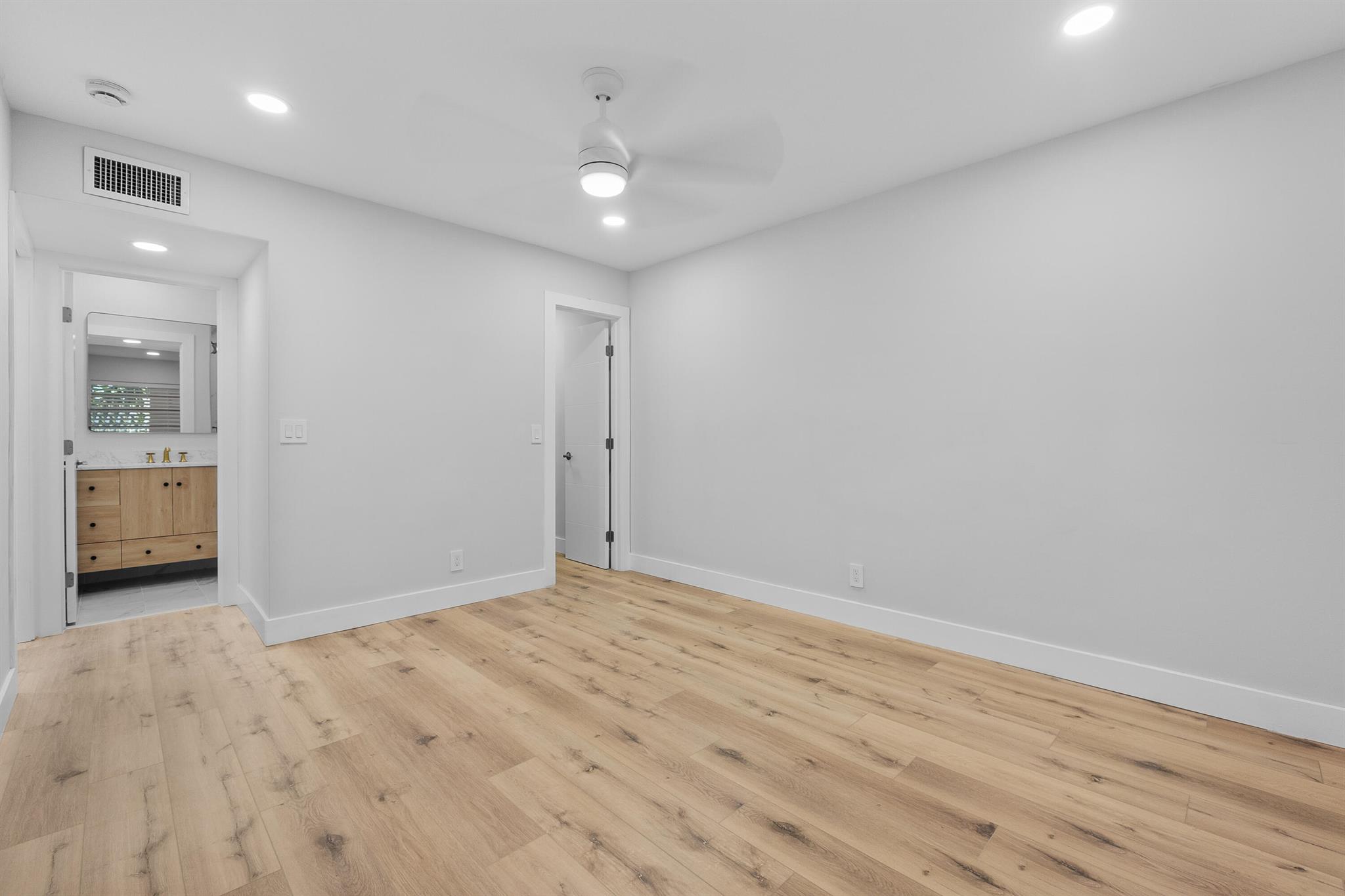 Kings Point Monaco Condos - Residential Lease