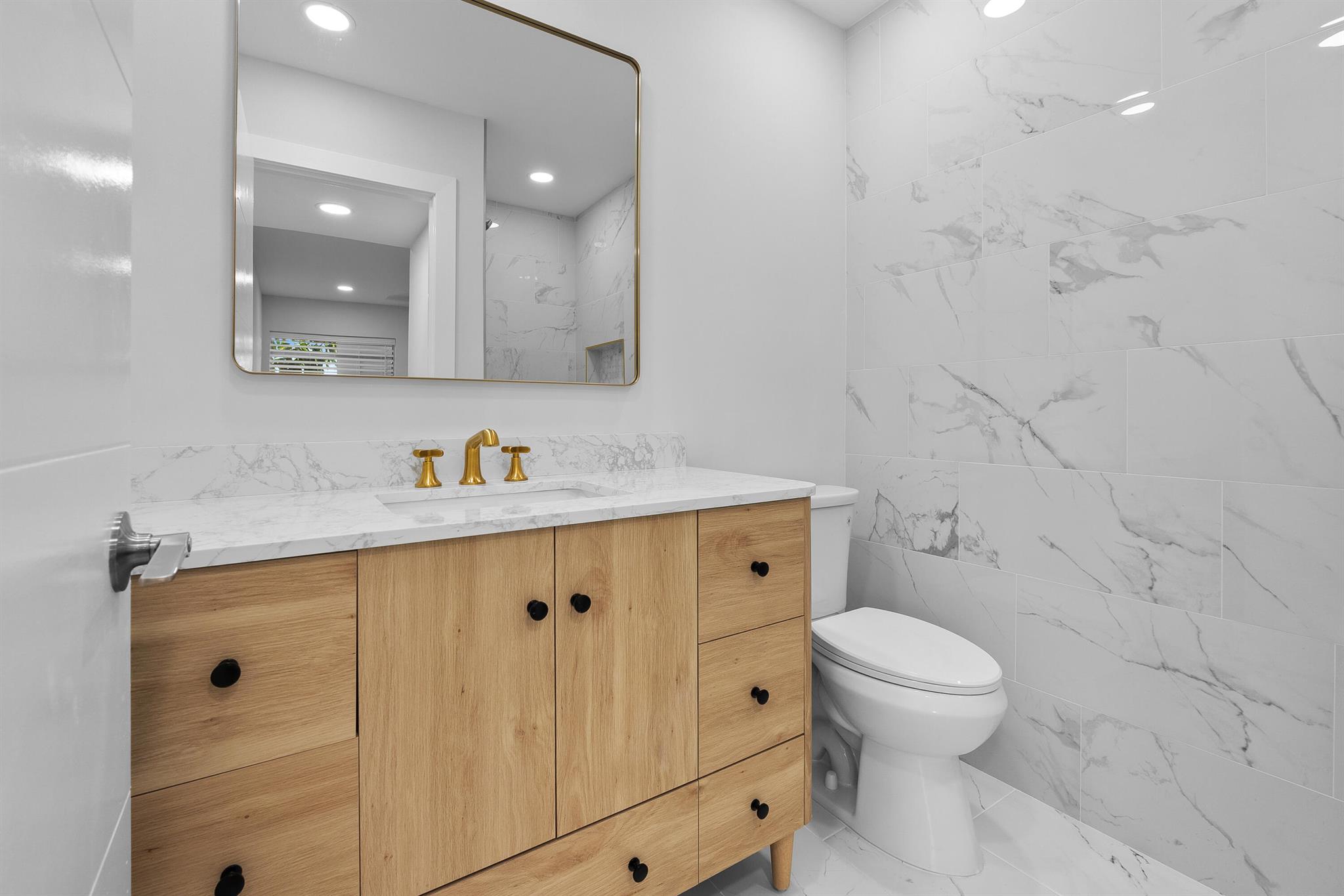 Kings Point Monaco Condos - Residential Lease