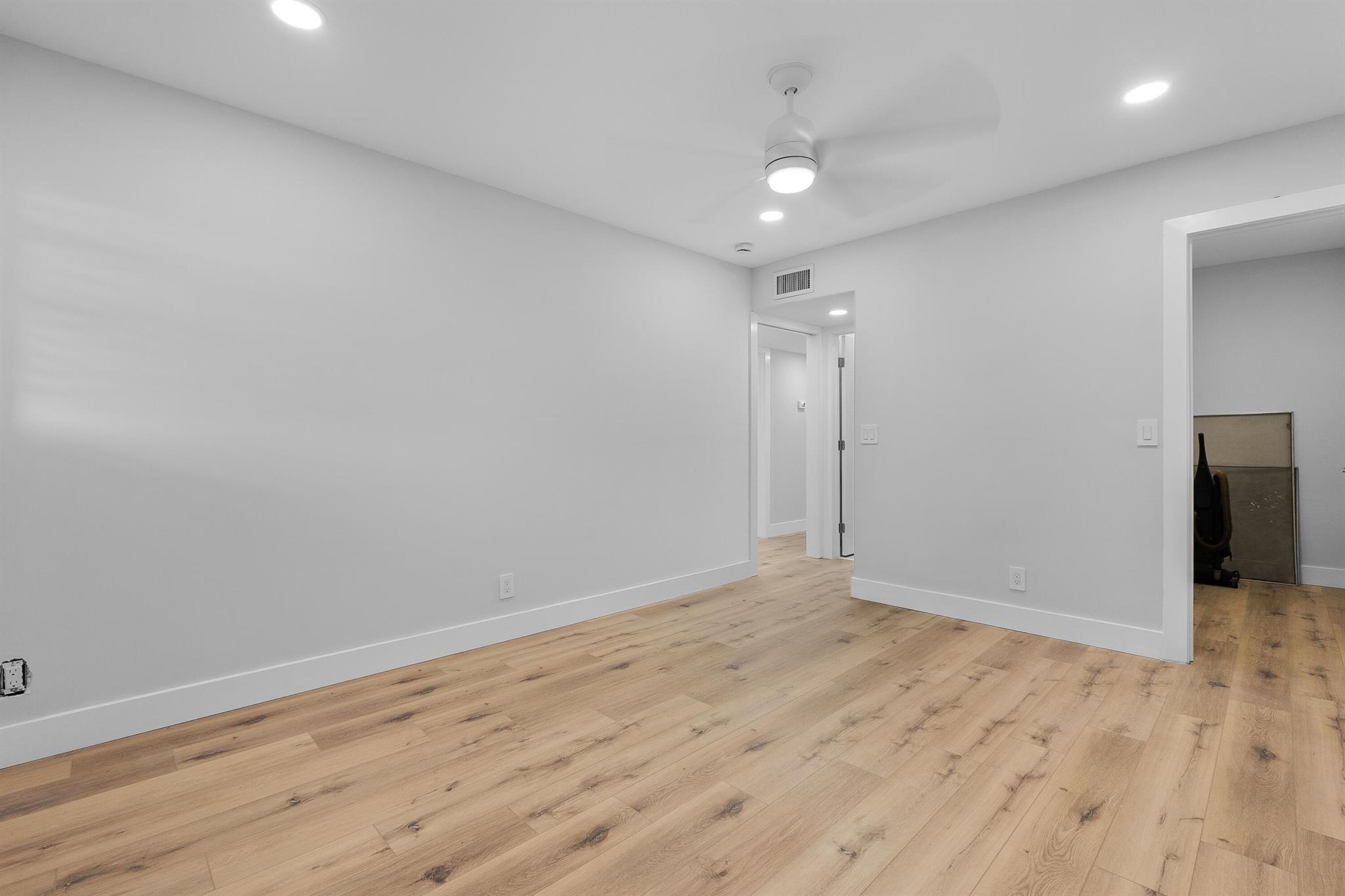 Kings Point Monaco Condos - Residential Lease