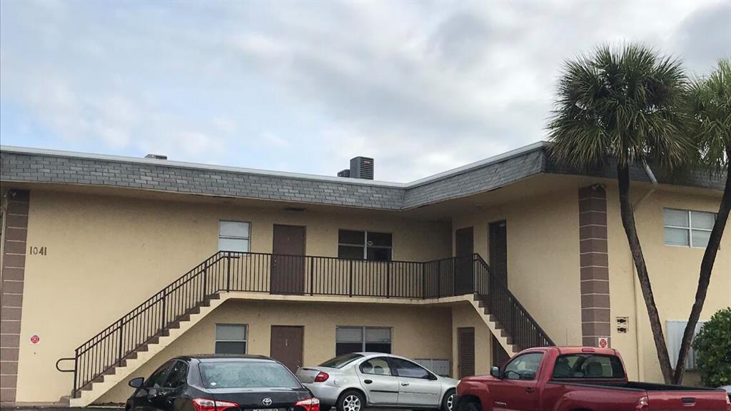 CRYSTAL HILLS 5 CONDO - Residential