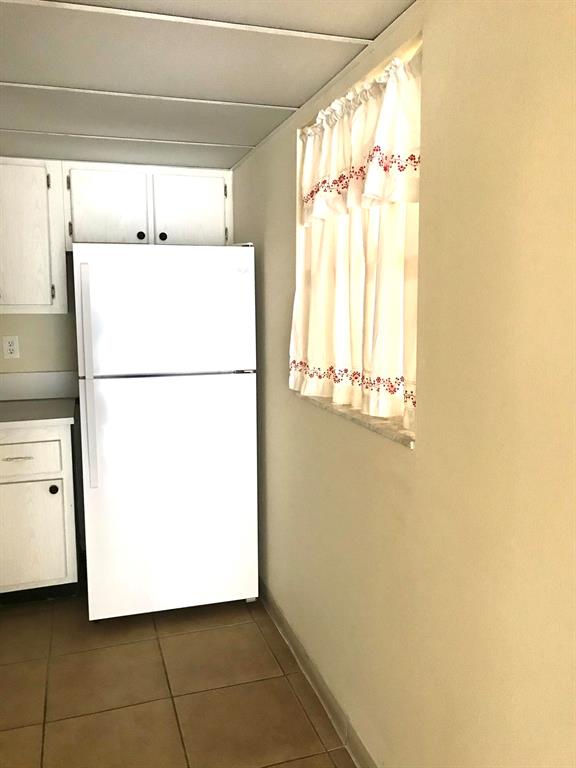 CRYSTAL HILLS 5 CONDO - Residential