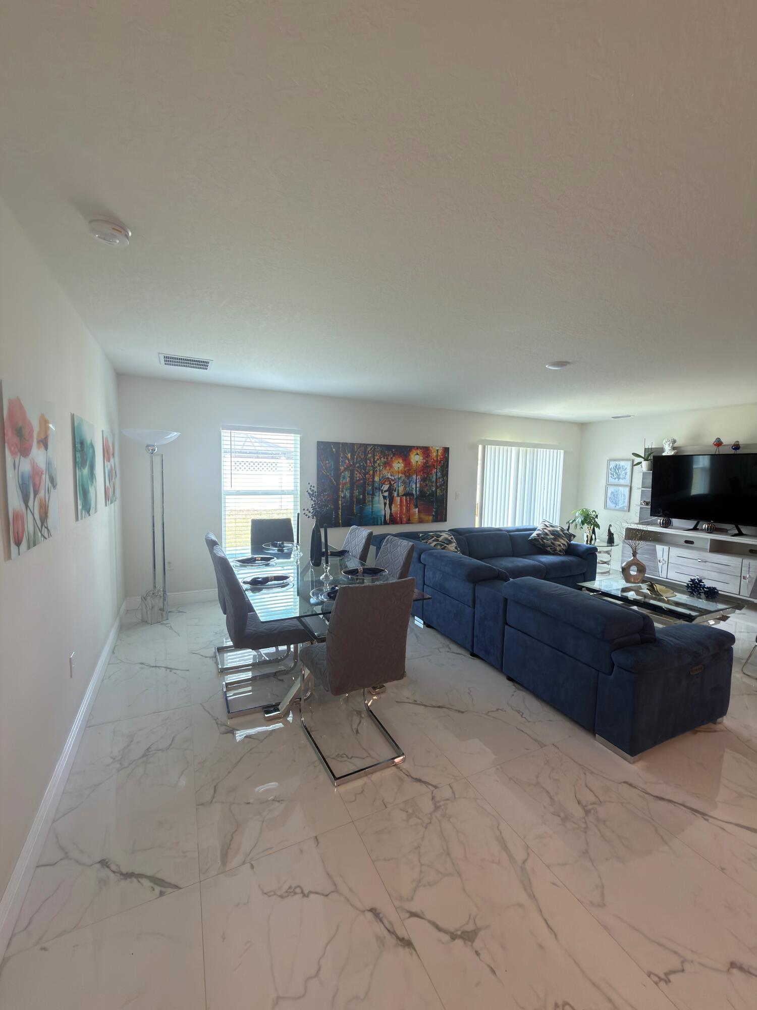 PORT ST LUCIE SECTION 48 1ST REPLAT - Residential