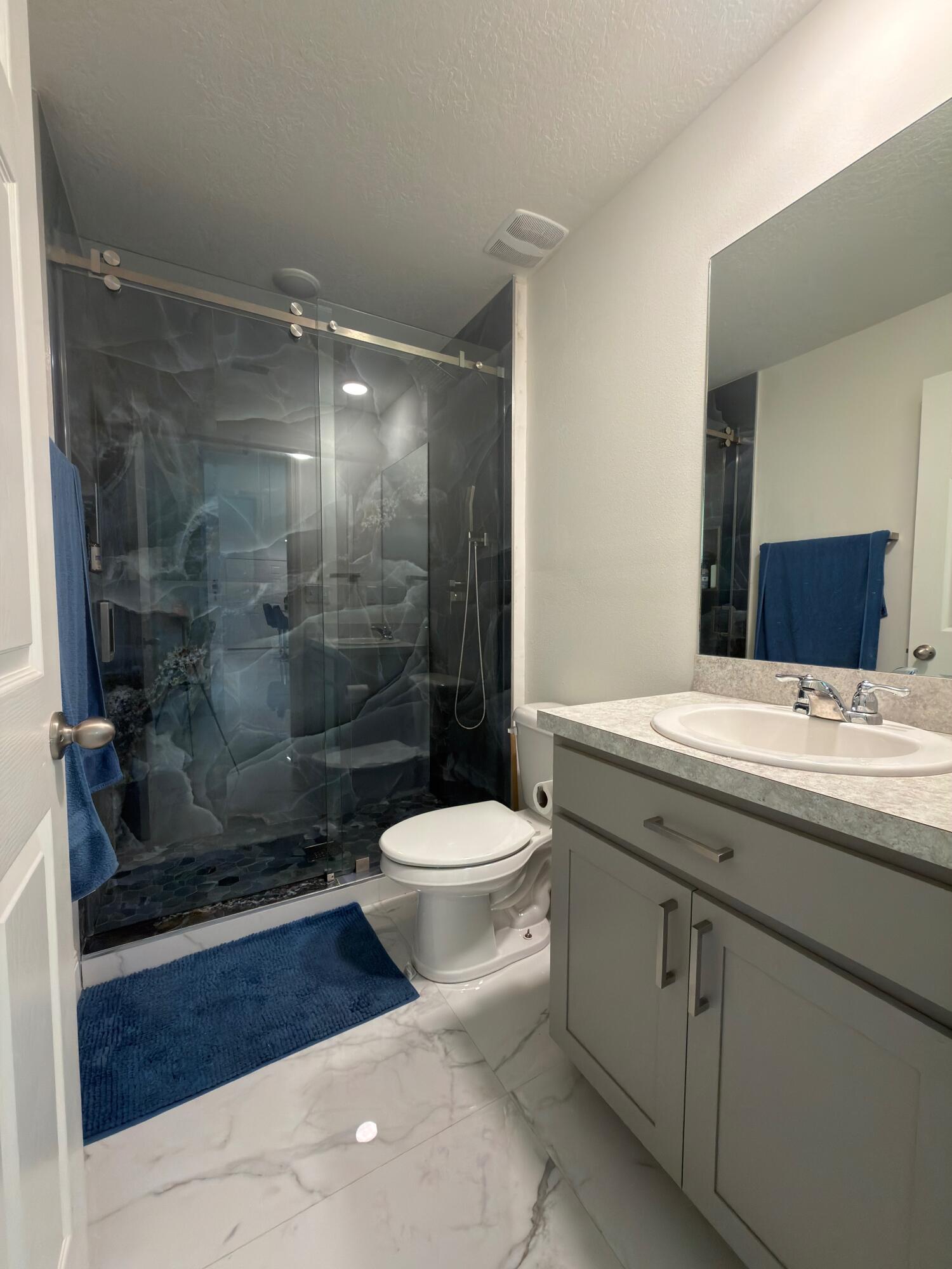 PORT ST LUCIE SECTION 48 1ST REPLAT - Residential