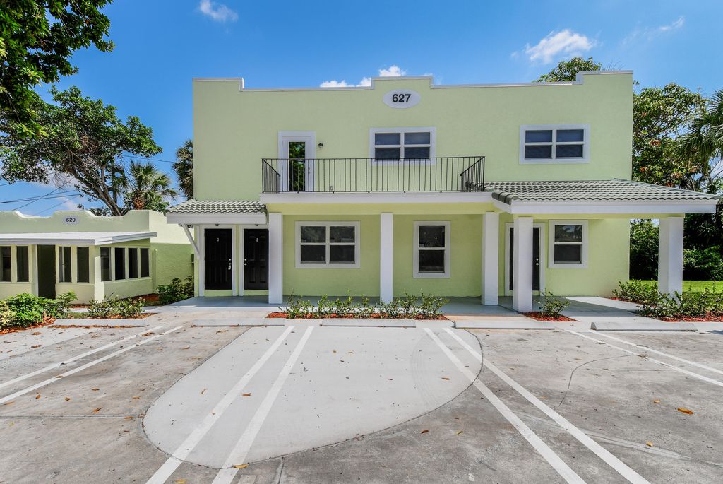 Photo of 627 Bunker Road, West Palm Beach, FL 33405 (MLS # B26034072)