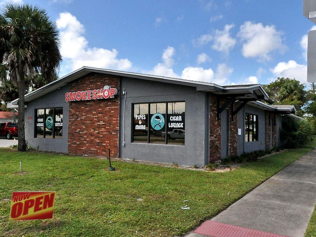 Photo of 1001 S Us Highway 1, Fort Pierce, FL 34950 (MLS # R10763009)