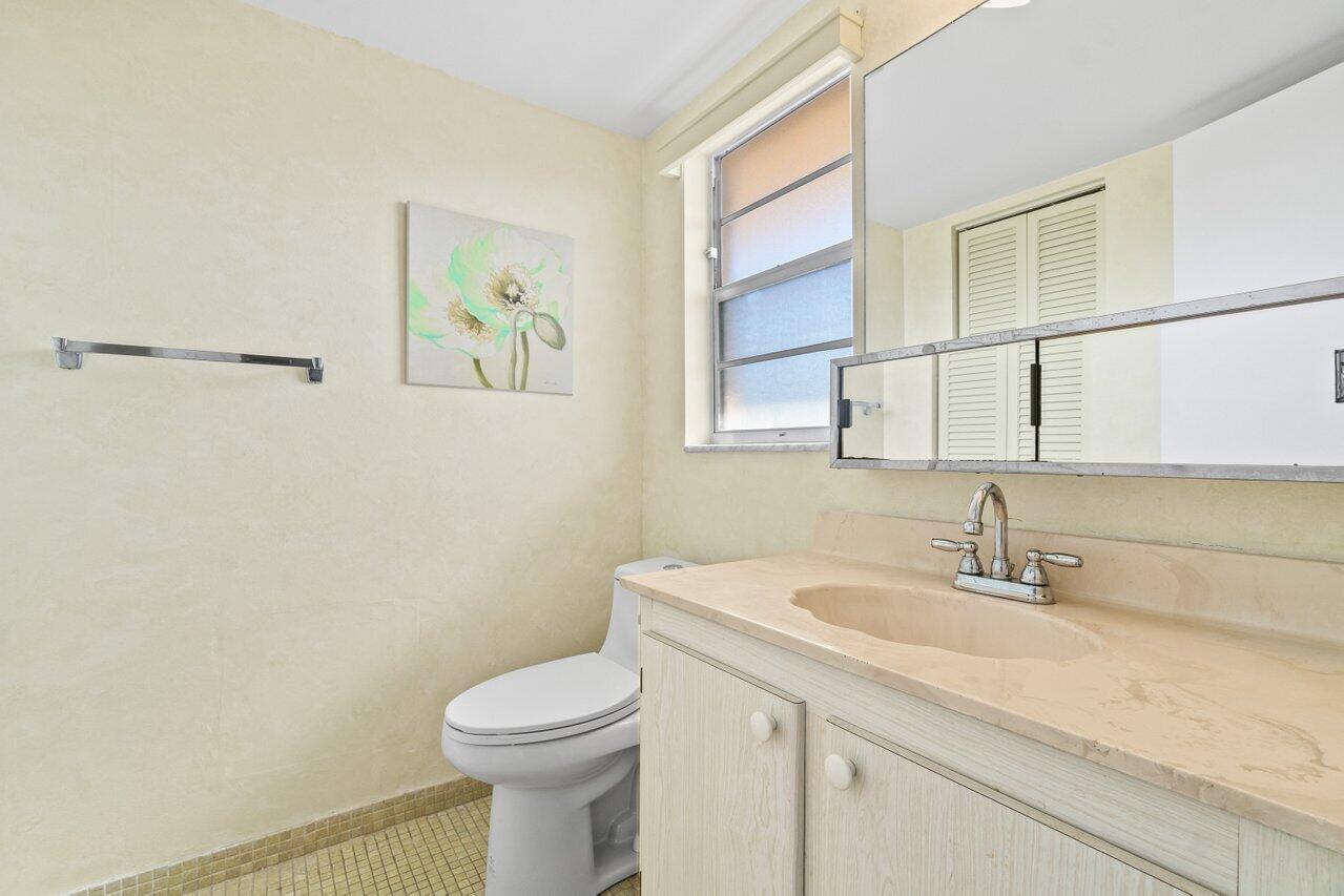 VILLAGE ROYALE GREENWOOD - Residential