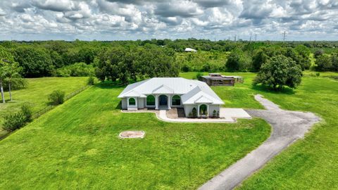 A home in Okeechobee