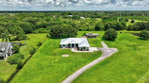 A home in Okeechobee