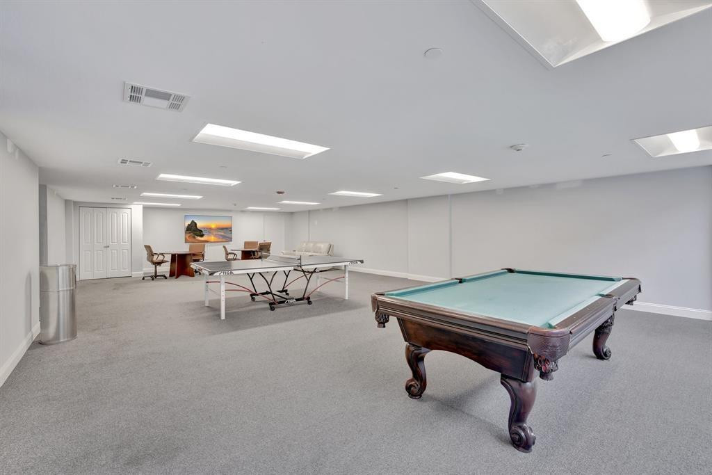 Silver Thatch Atlantic Pl - Residential