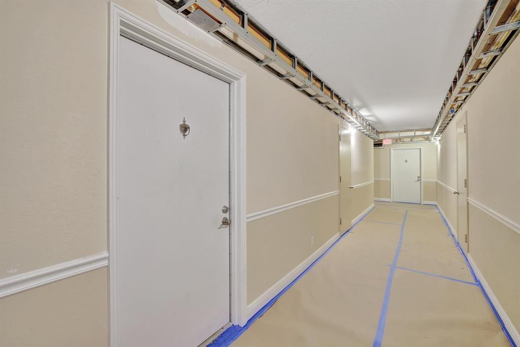 Silver Thatch Atlantic Pl - Residential