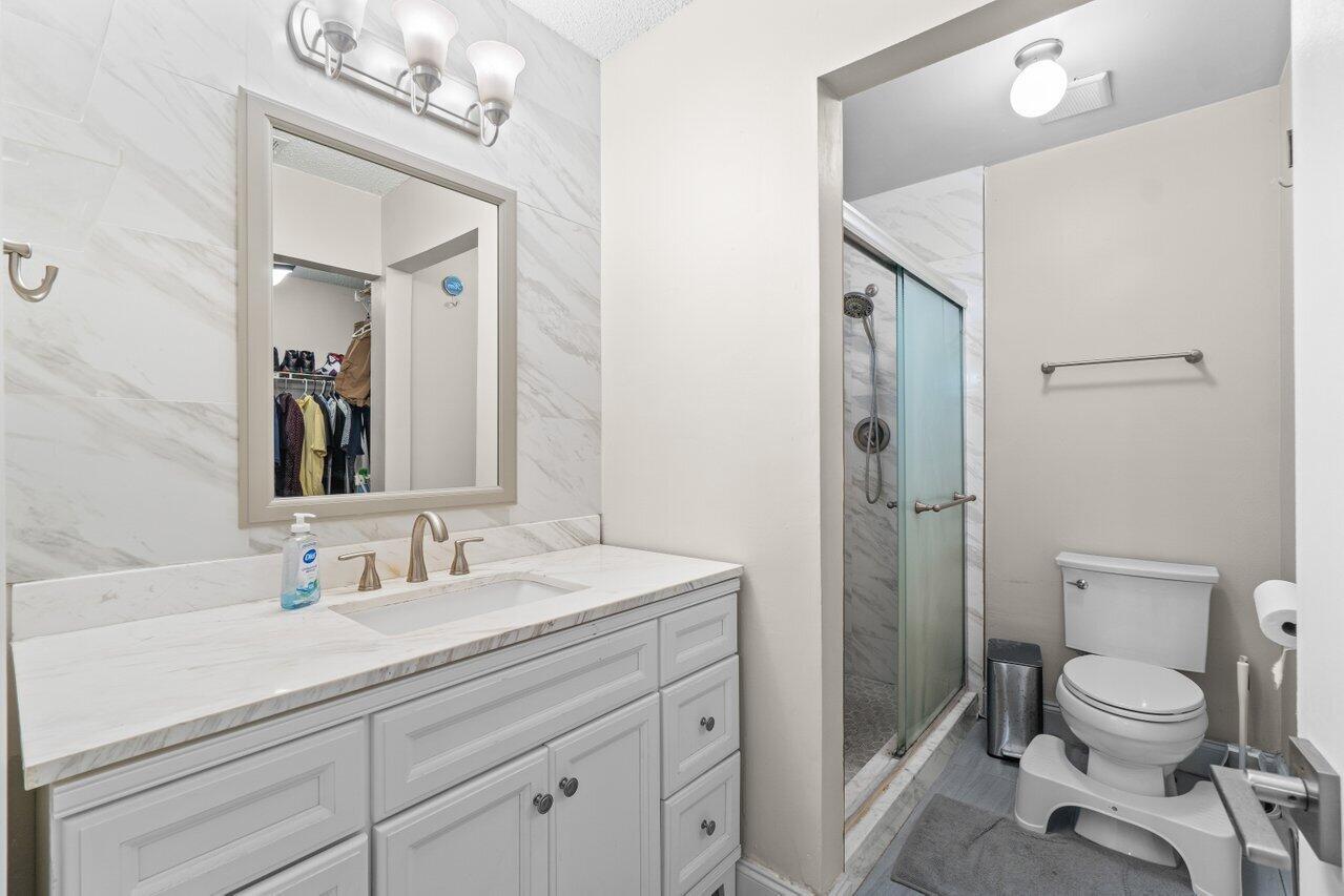 BOYNTON LAKES 3 - Residential