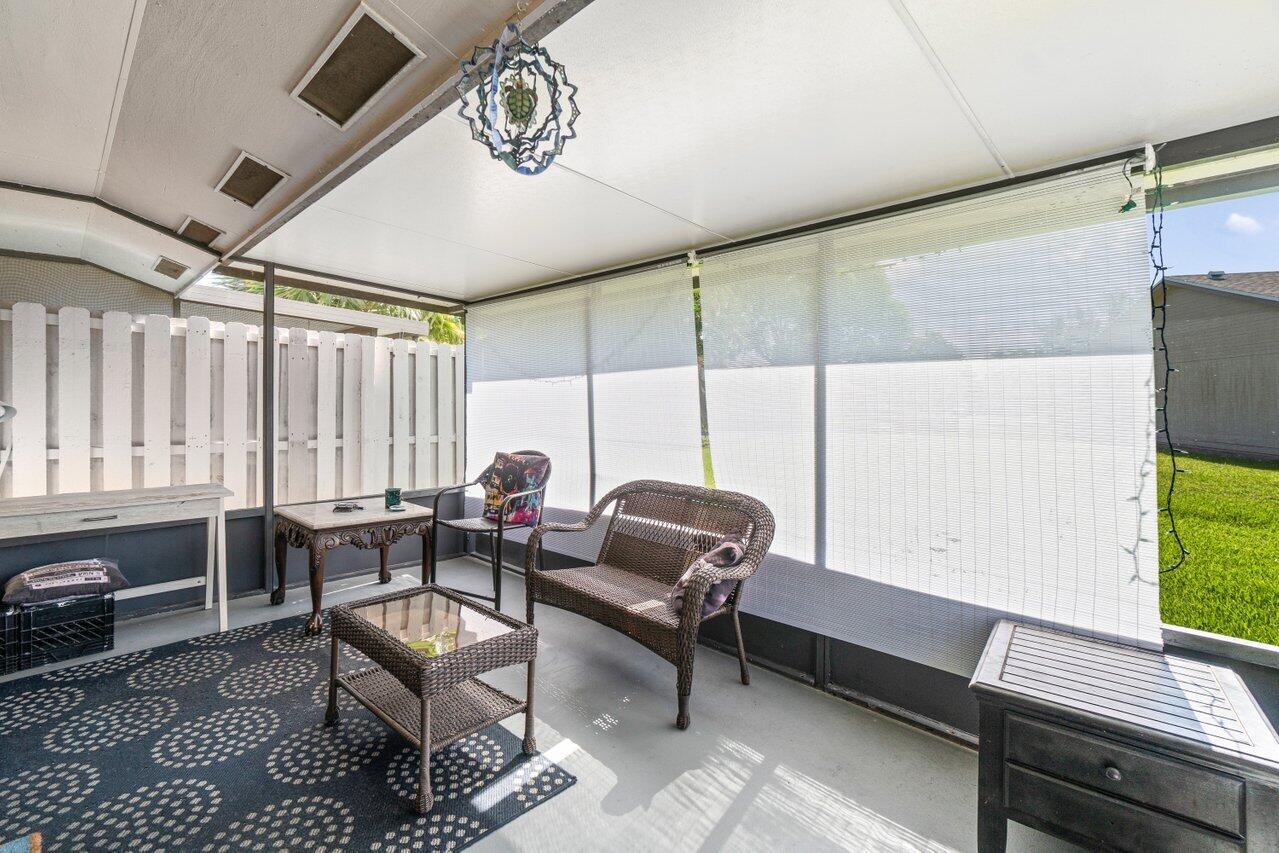 BOYNTON LAKES 3 - Residential