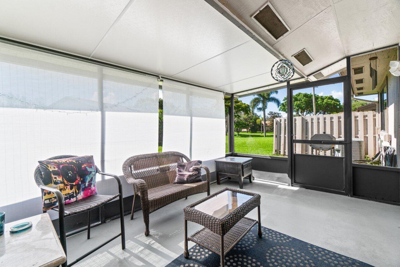 BOYNTON LAKES 3 - Residential